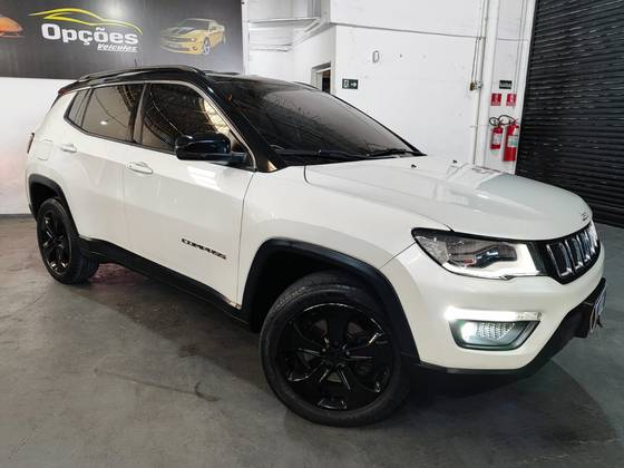 JEEP COMPASS 2.0 16V DIESEL TRAILHAWK 4X4 AUTOMÁTICO JEEP COMPASS 2.0 16V DIESEL TRAILHAWK 4X4 AUTOMÁTICO